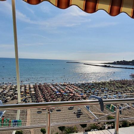 Apartment Sea View Шенджин Экстерьер фото